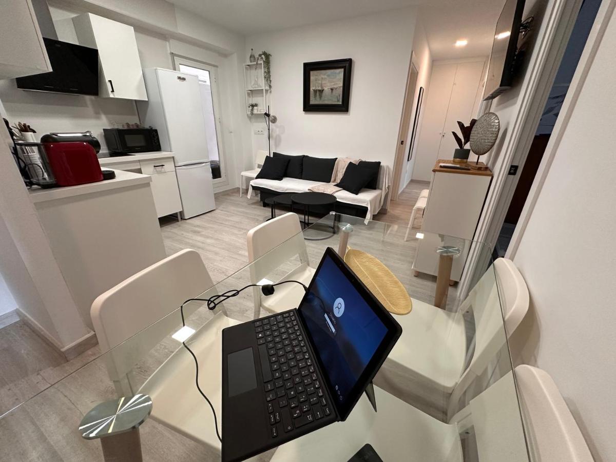Nuestro Rincon Del Centro Historico Especial Grupos Terraza Parking Gratis 02 Appartement Málaga Buitenkant foto