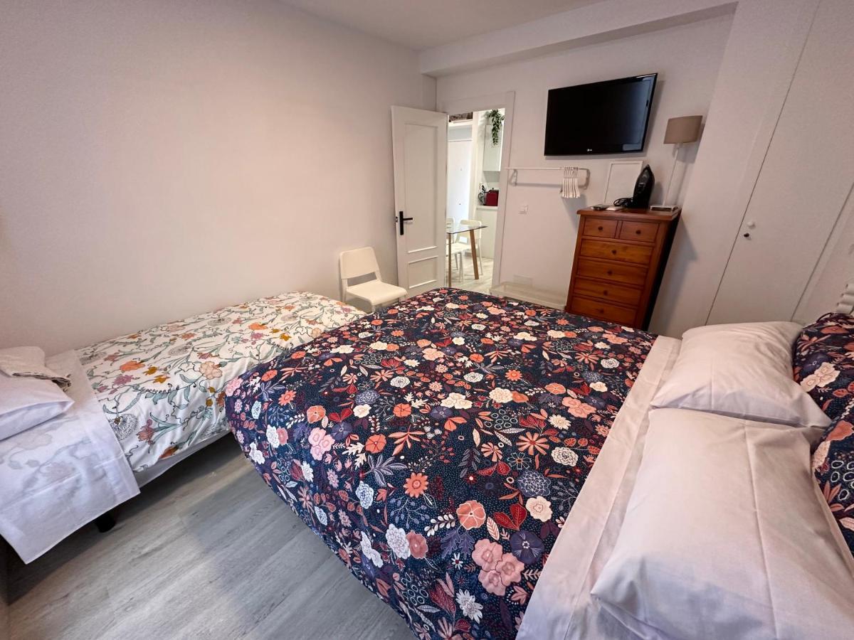 Nuestro Rincon Del Centro Historico Especial Grupos Terraza Parking Gratis 02 Appartement Málaga Buitenkant foto